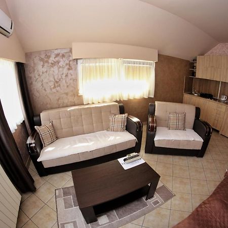 Apartmani Zecevic Nikšić Εξωτερικό φωτογραφία