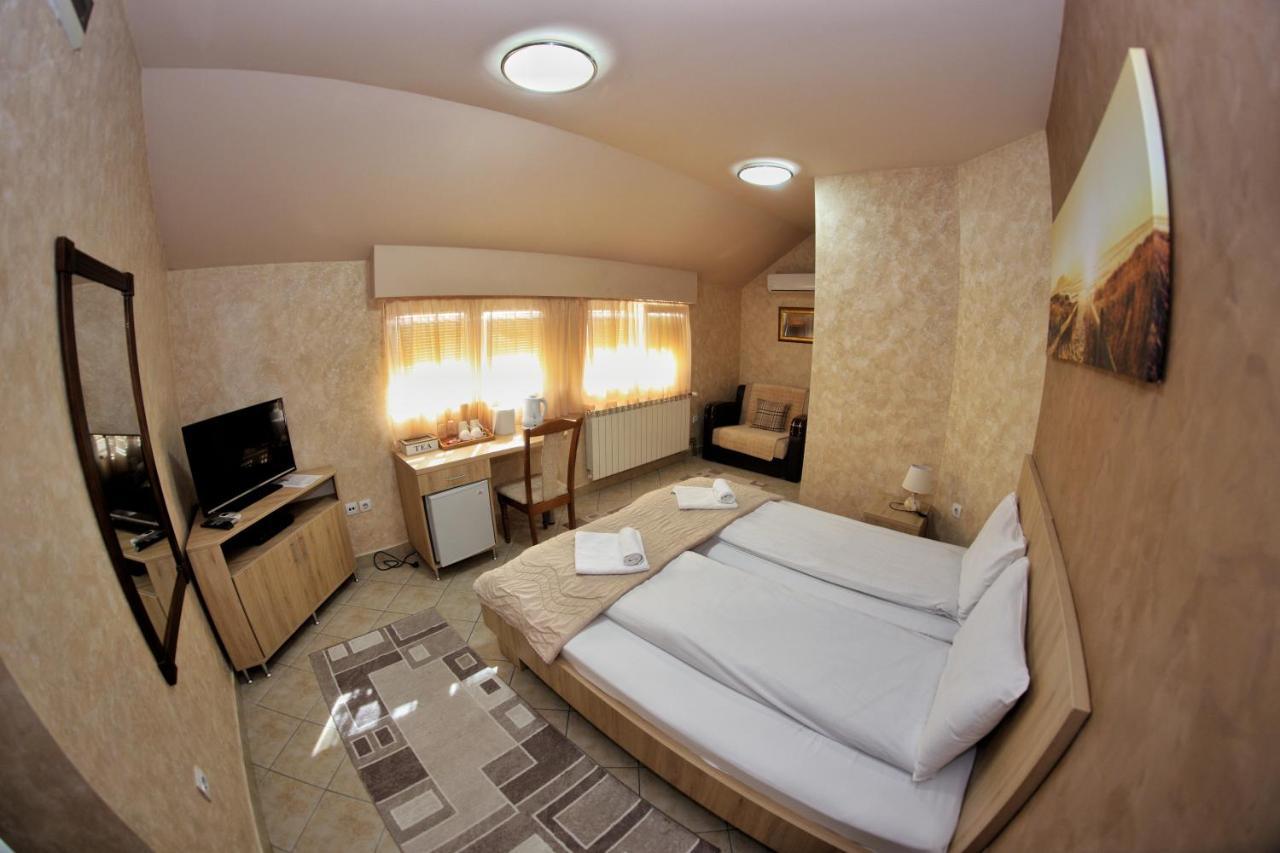 Apartmani Zecevic Nikšić Εξωτερικό φωτογραφία