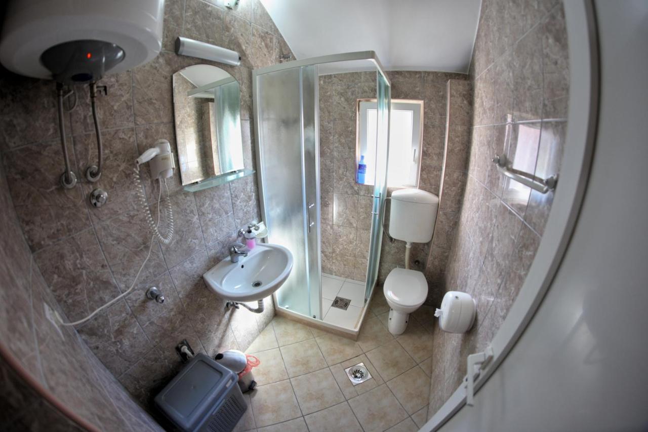 Apartmani Zecevic Nikšić Εξωτερικό φωτογραφία